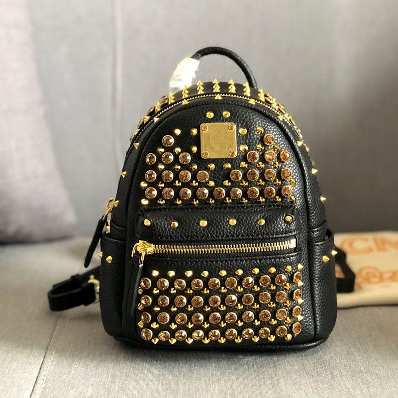 backpack purse trend