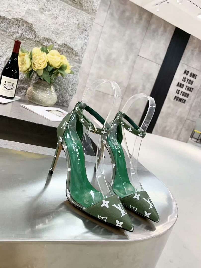 dress shoes for older women