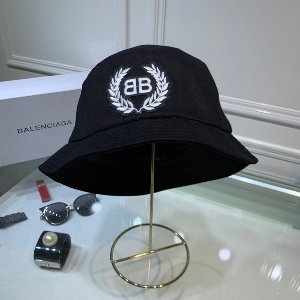 الكابوس مراقب تتلاشى cappello da pescatore balenciaga - facefeelosophy.com