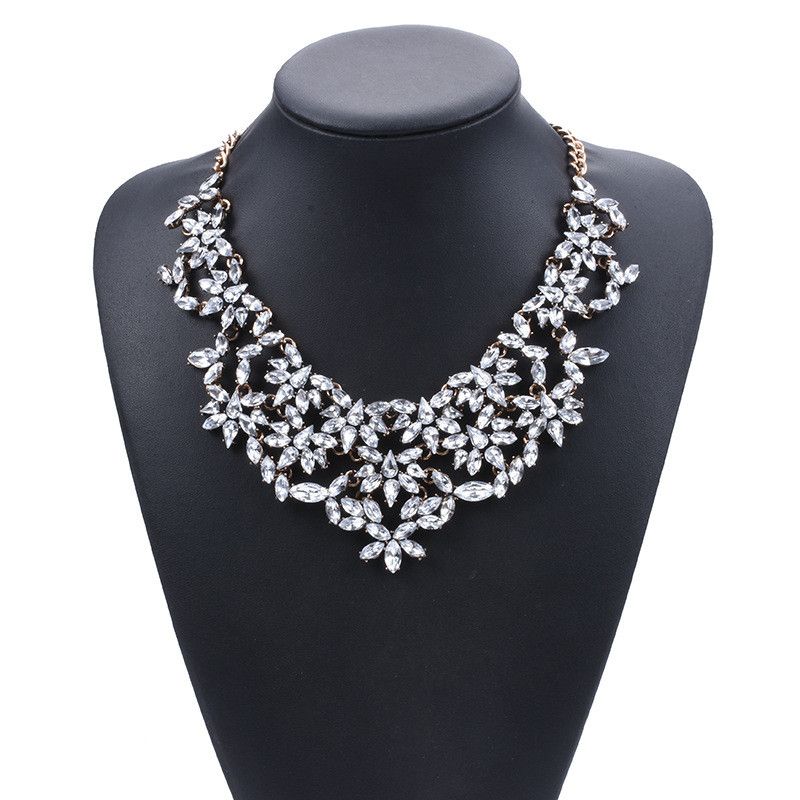 Virtual Store USA Exquisite crystal flowers choker collar chunky necklace