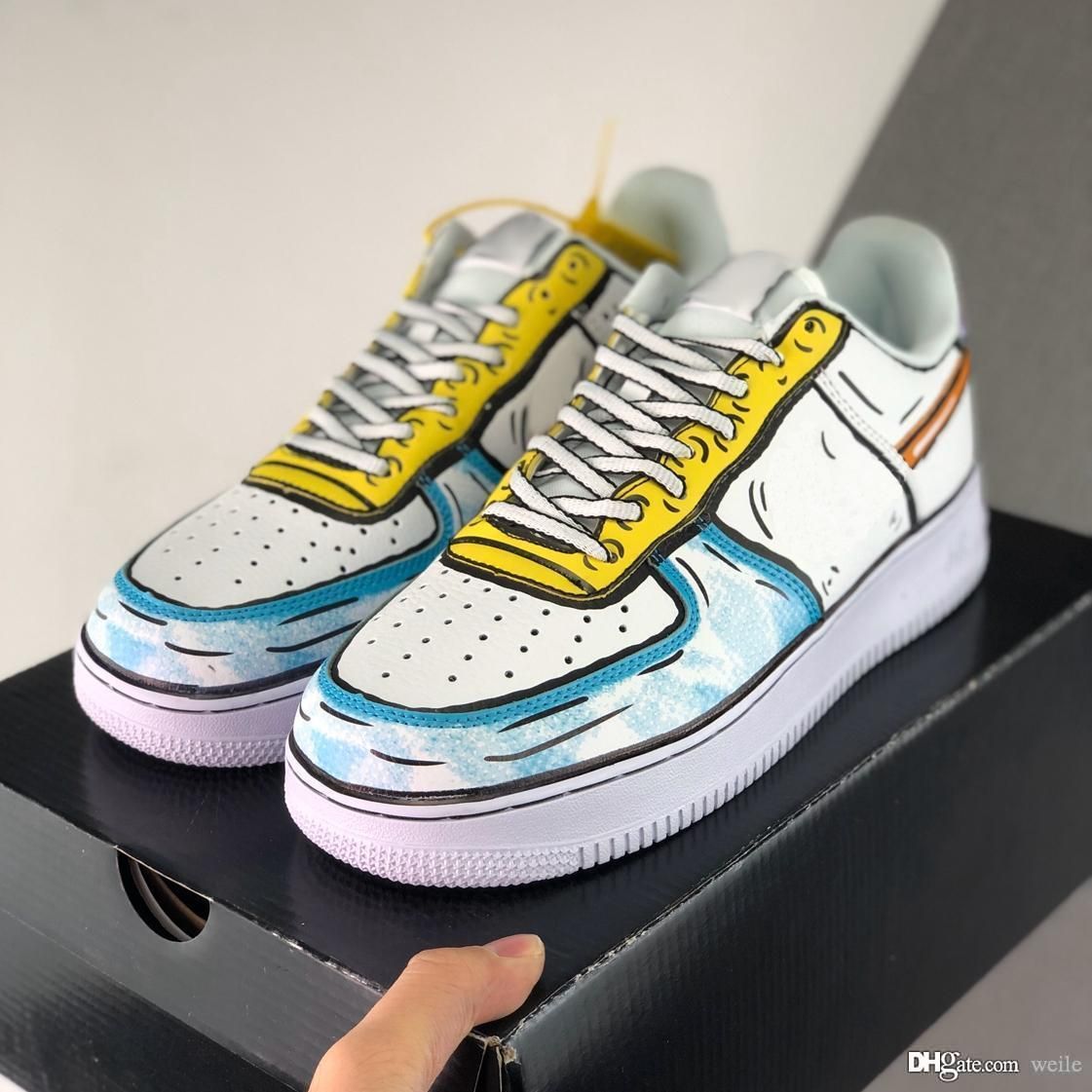 2020 Zapatos Corrientes De Macaron Del Caramelo De Graffiti Pintados A Mano  Nueva Baja Dunk Uno Para Hombres Y Mujeres Monopatín Zapatos De Diseño 1  Sport Zapatillas De Deporte Por Weile, 113,17