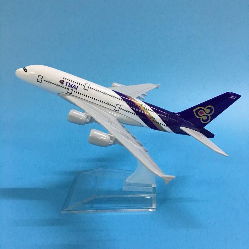 thai airways toy plane