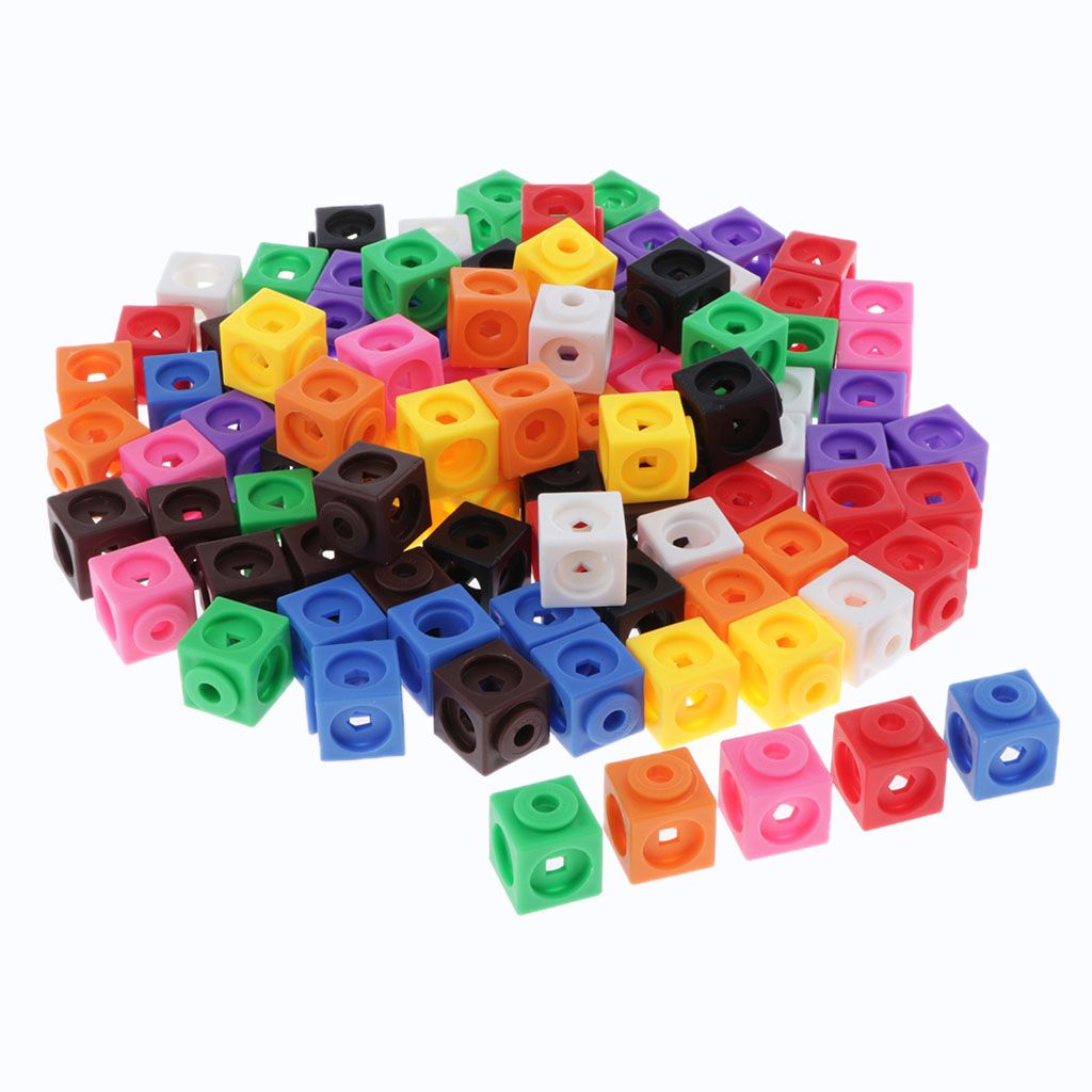 kids connecting blocks