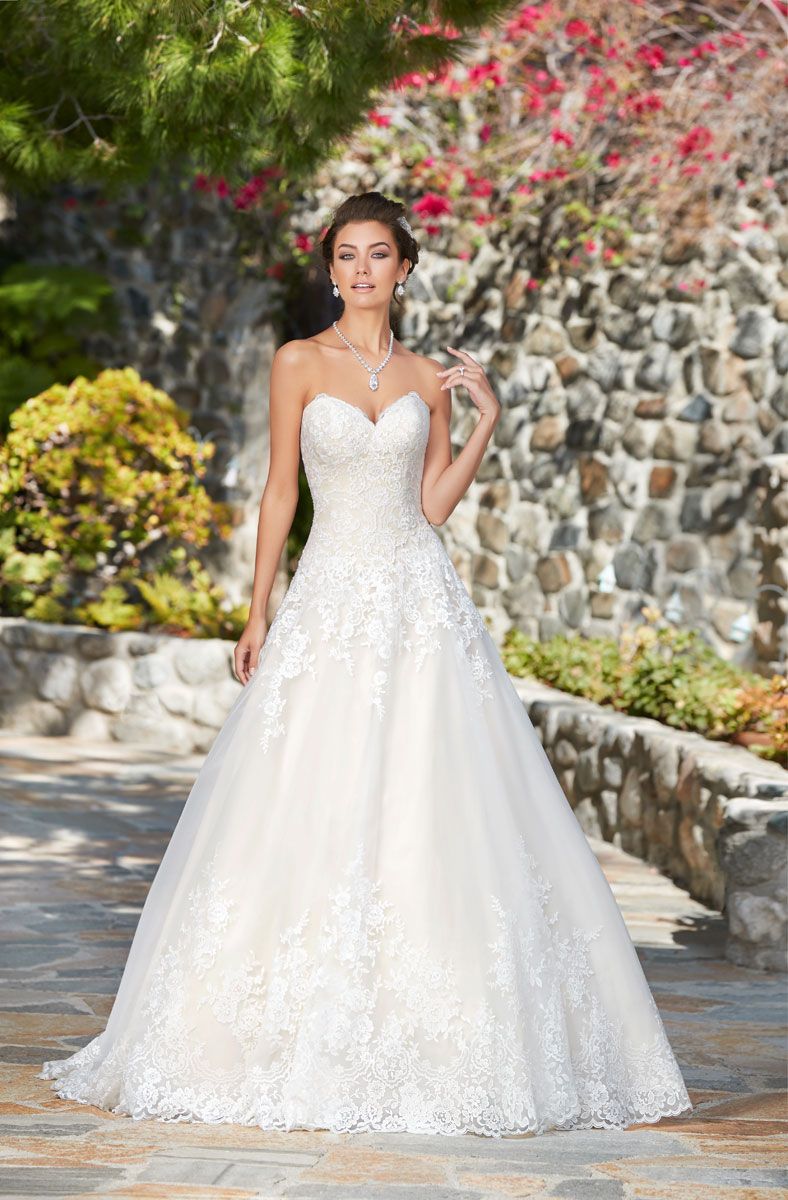 a line dress with sweetheart neckline 
