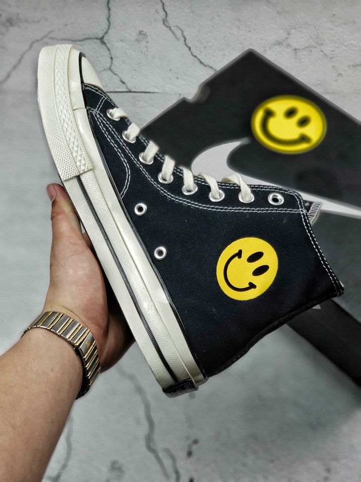 converse cinesi