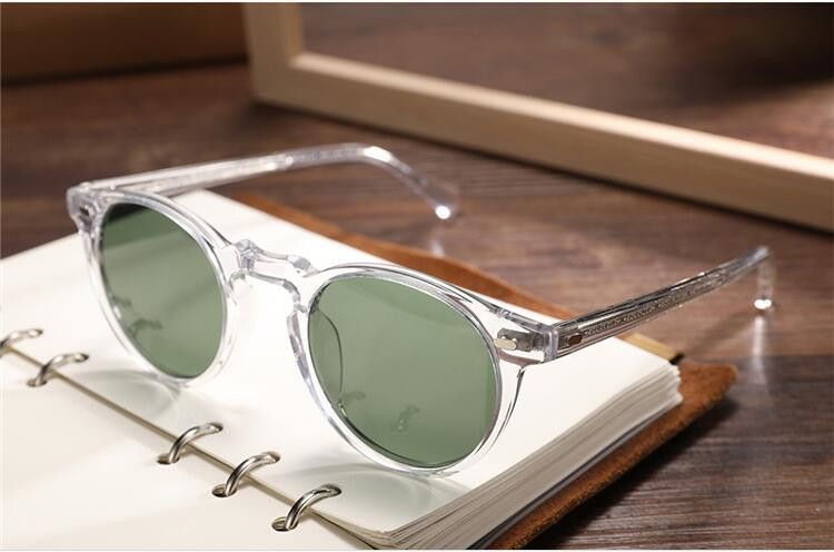 transparent-polarized green