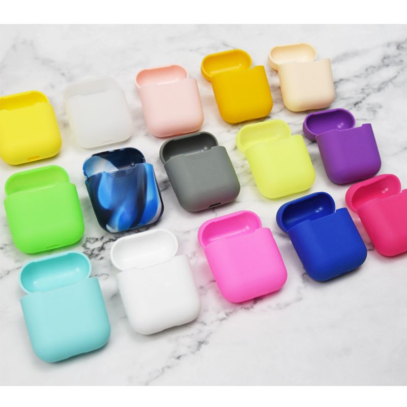 K/Ikonik Custodia Per Airpods | Collezioni Karl Lagerfeld | By Karl  Lagerfeld | Karl.Com
