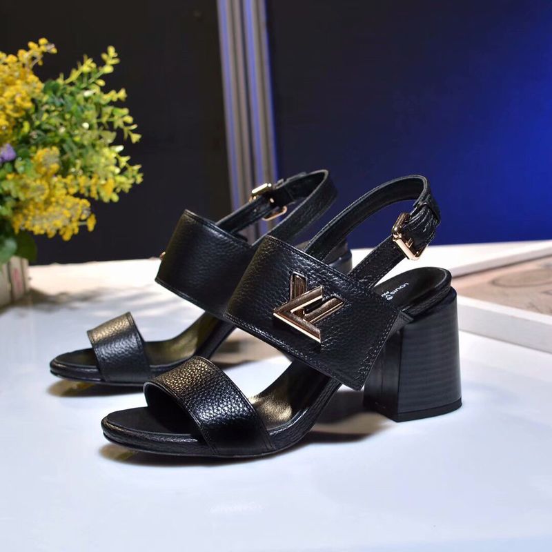 sapatos para senhoras de 60 anos