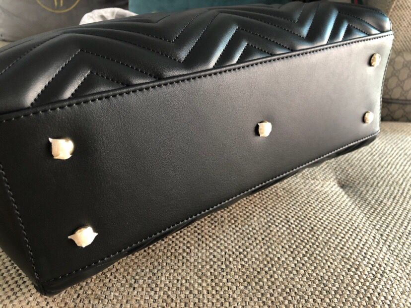 Compra De Gama Alta Bolsos Temperamento Textura Dama Negro Ternero Cuero  Genuino Suave Clásica Con El Diseño De La Tela Cruzada Del Bolso De Hombro  Bolsas Medianas Empresas Barato | Entrega Rápida