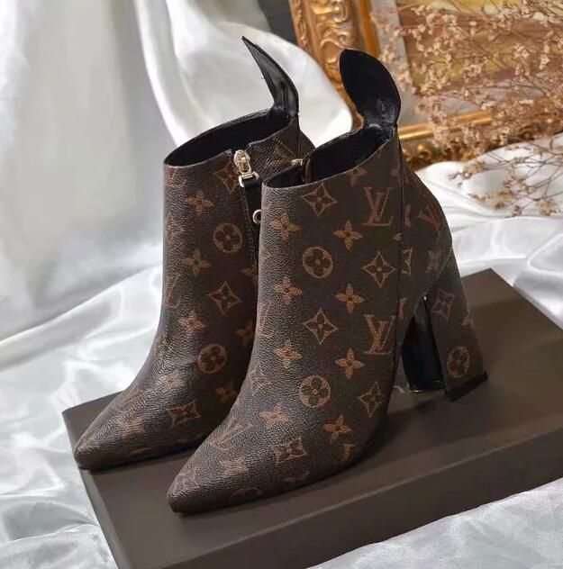 ladies leather shoes design