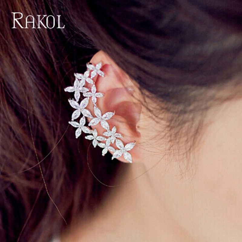 RAKOL Pendientes de novia 2018 Circón cúbico Flores Asymmetric Ear Cuff Pendientes para las mujeres de color plata Brincos