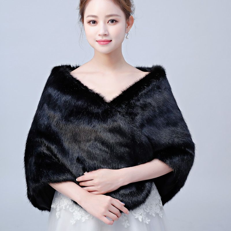 black shawl with fur