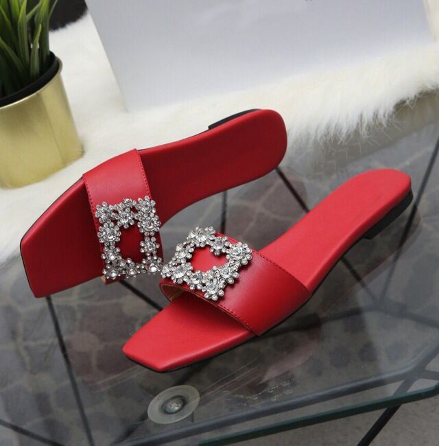 comfortable low heels