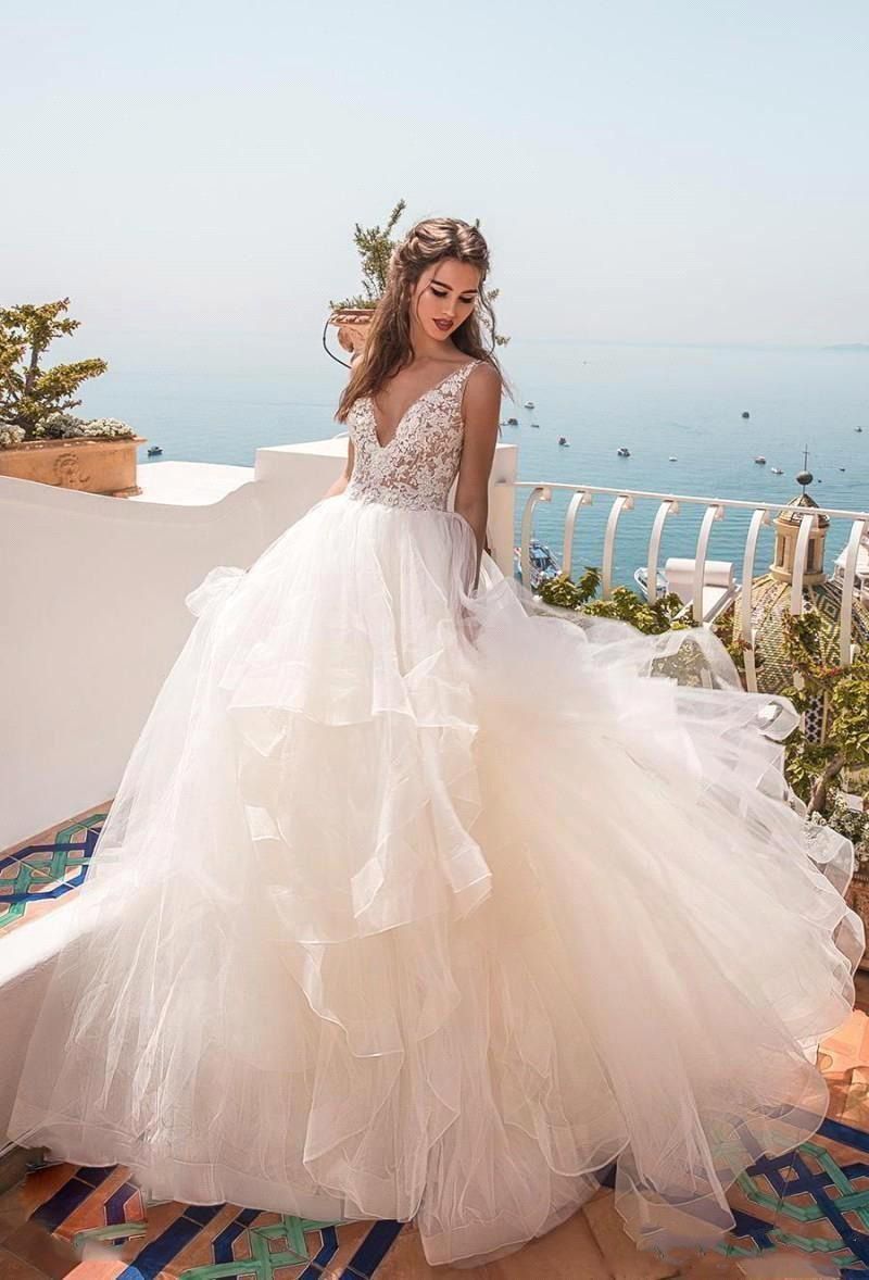 Acquista Abito Da Sposa Elegante A Balze In Spiaggia Con Scollo A Barchetta E Scollo A V Sexy Da Sposa In Pizzo Aperto Con Scollo A V In Organza A 113 37