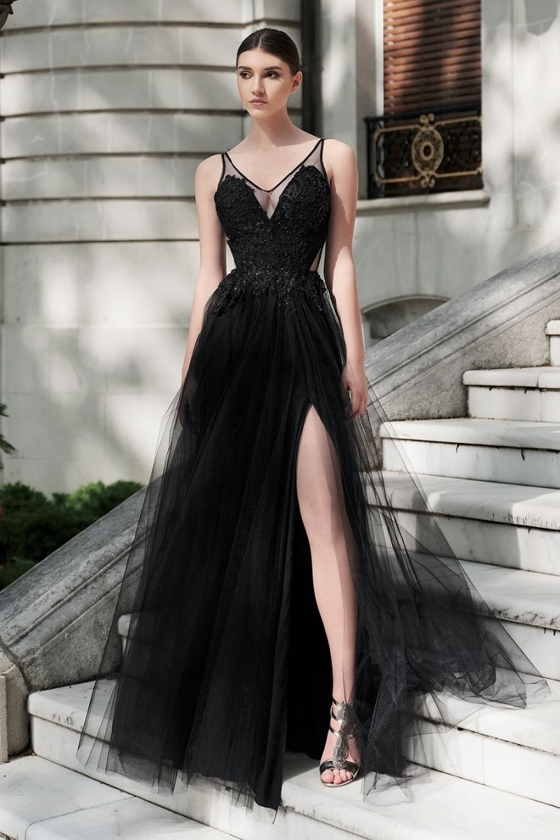 2019 A Line Black Gothic Long Colorful Wedding Dresses With Straps