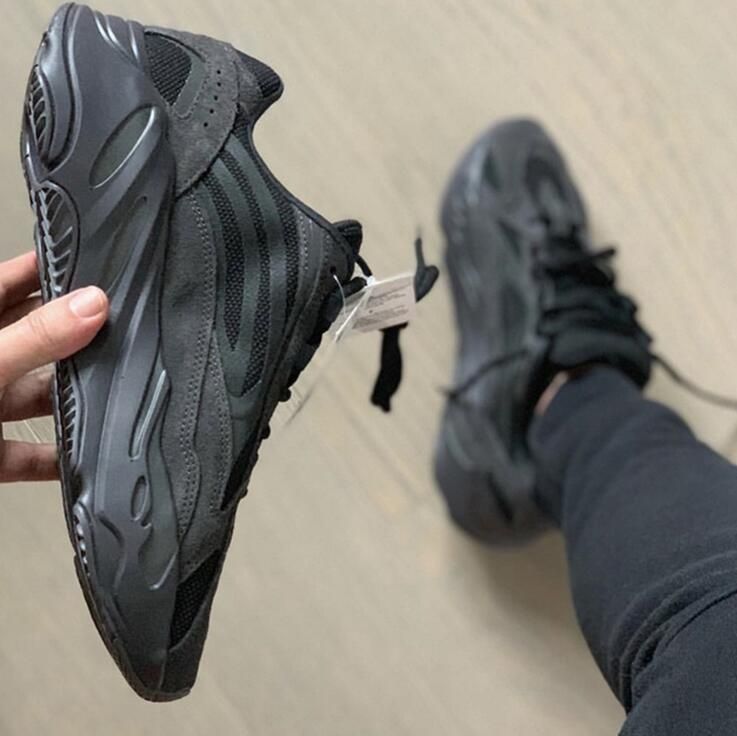 b75571 yeezy boost 700