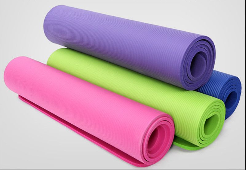 non plastic yoga mat