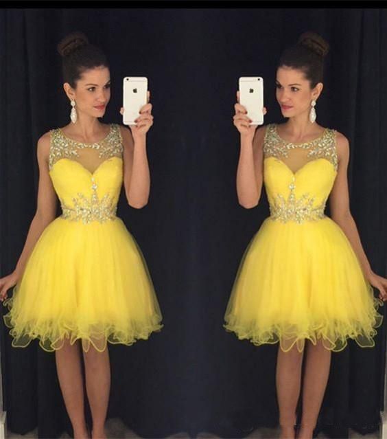 Imágenes reales Vestidos de fiesta cortos de color amarillo 2019 Nuevos cristales de cuello escarpado Cuentas Imágenes reales Vestidos de fiesta cortos de color amarillo 2019 Nuevos cristales de cuello escarpado Cuentas