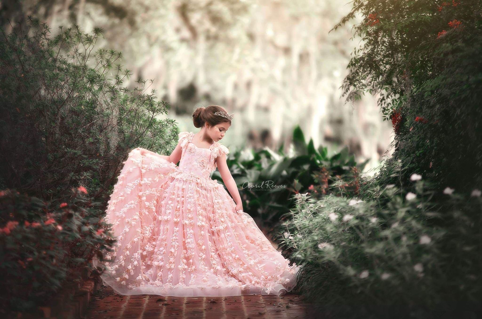 Pink 2020 Ball Gown Flower Girl Dresses For Wedding Luxury Feather Cap Sleeve Lace Toddler Pageant Pink 2020 Ball Gown Flower Girl Dresses For Wedding Luxury Feather Cap Sleeve Lace Toddler Pageant
