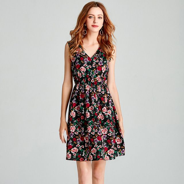 vestido de fiesta corto. Tipo cóctel.