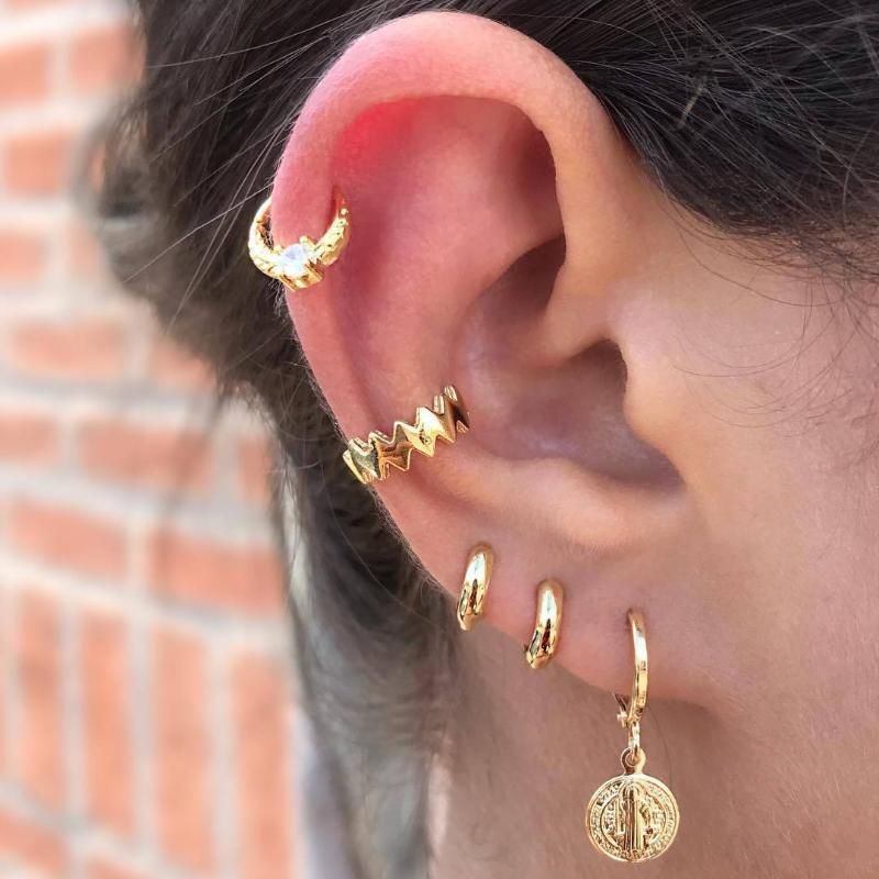 cartilage hoop earrings gold