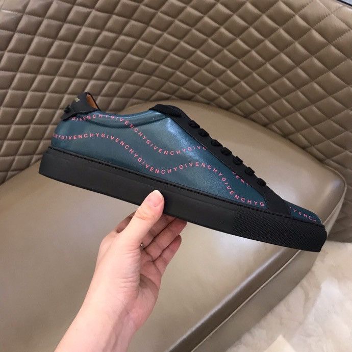 branded ladies sports shoes