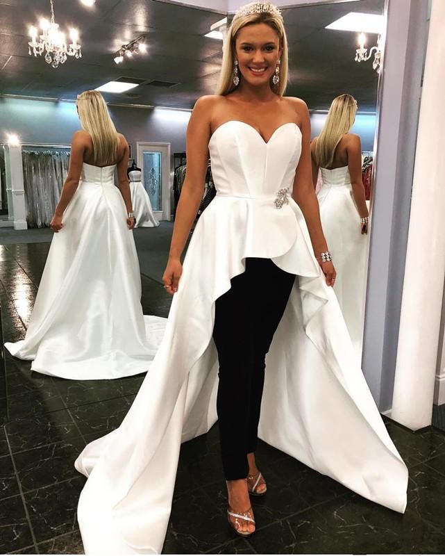 2020 Black Pant Suit White Overskirts 