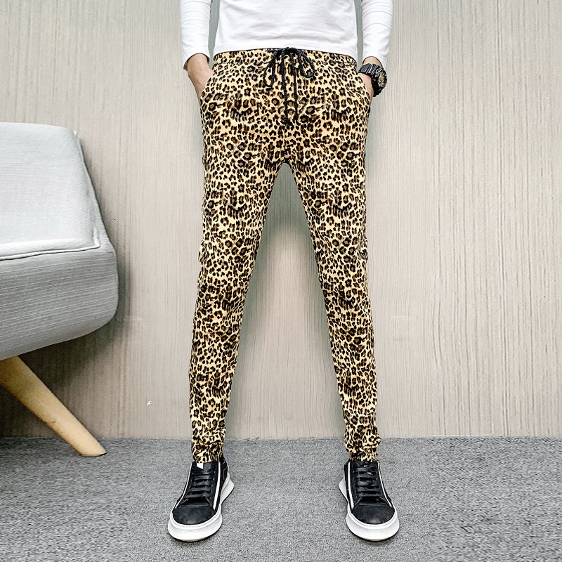 Ropa Deportiva De Hombre En Flores Outlet Online, UP TO 64% OFF |  www.apmusicales.com