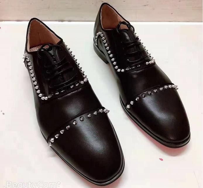 walking business shoes