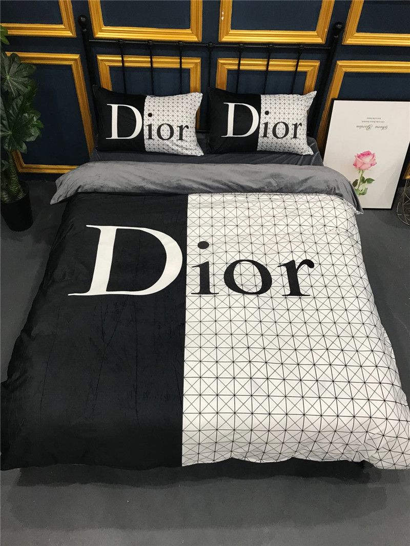 D Letter Black And White Quilts Set Fashion Color Matching Quilts