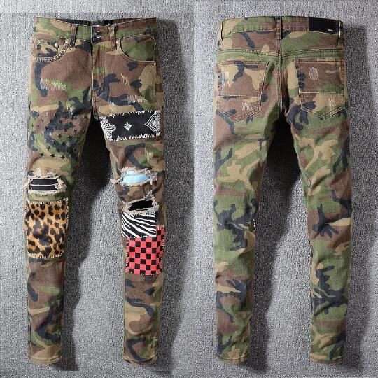 Compra Agujeros 20SS Nuevo Hombre De Los Vaqueros Con Estilo Del Motorista  Del Ajustado De Los Rectos Estiramiento De La Pierna Del Motorista Pantalones  Vaqueros Rotos Denim De Agujeros Camuflaje Pantalones Largos
