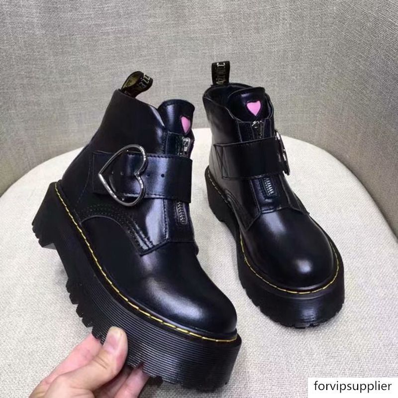 Compra En Forma De Corazón Plataforma De Cuero De La Motocicleta Botas  Zapatos De Mujer Zapatos De Mujer Decoración De La Hebilla De La Correa De  Las Botas Del Tobillo Estilo Británico