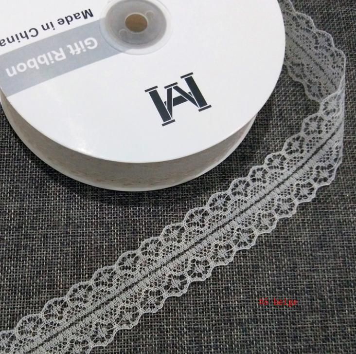 2,5 centímetros Lace Ribbon -bege