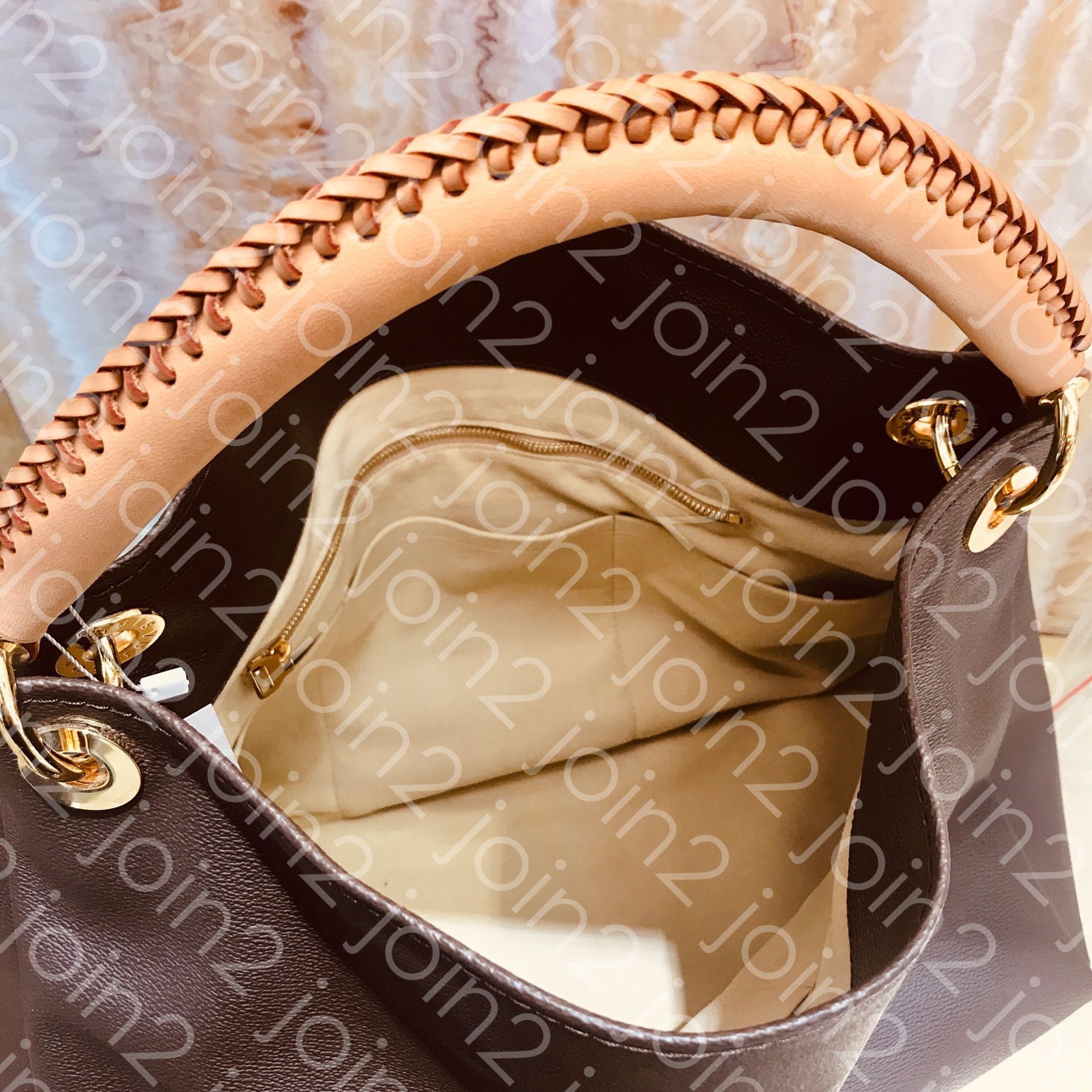 LOUIS VUITTON Artsy Bag MM - DYGLOUIS