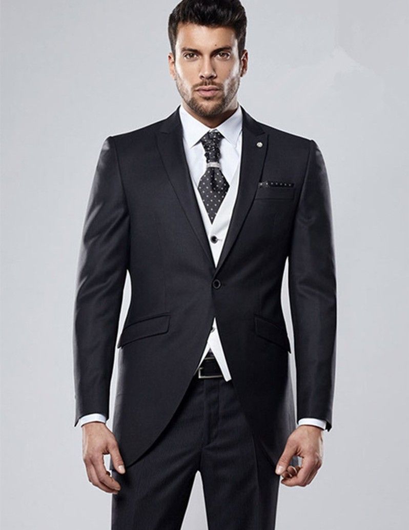 terno con chaleco negro