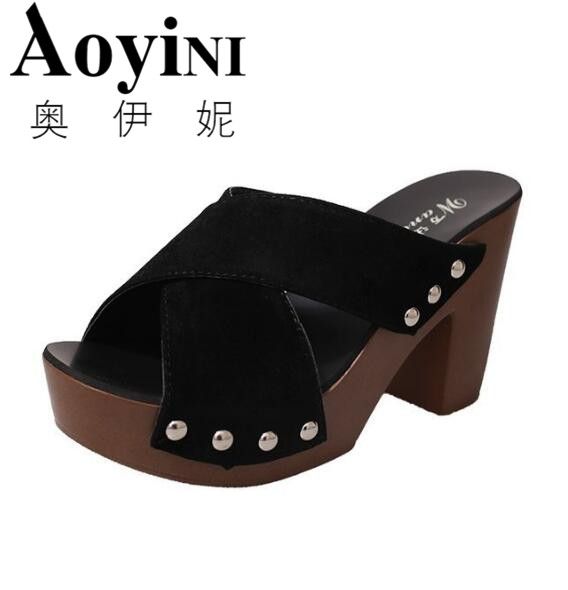 cheap rubber clogs