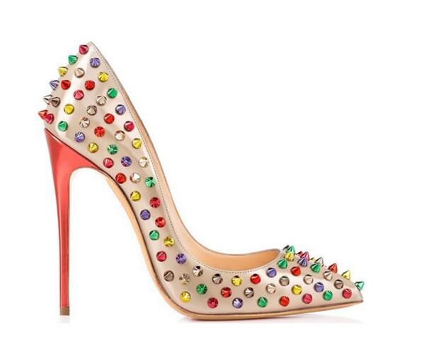 scarpe con il tacco disegno