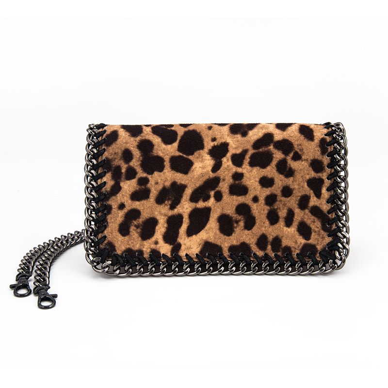 trendy clutches 2018