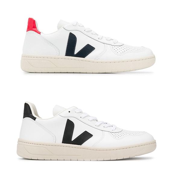 VEJA V-12 Leather \