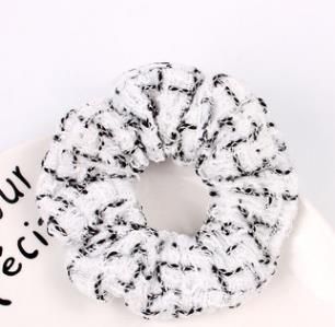 # 7 Woll scrunchie Haarband