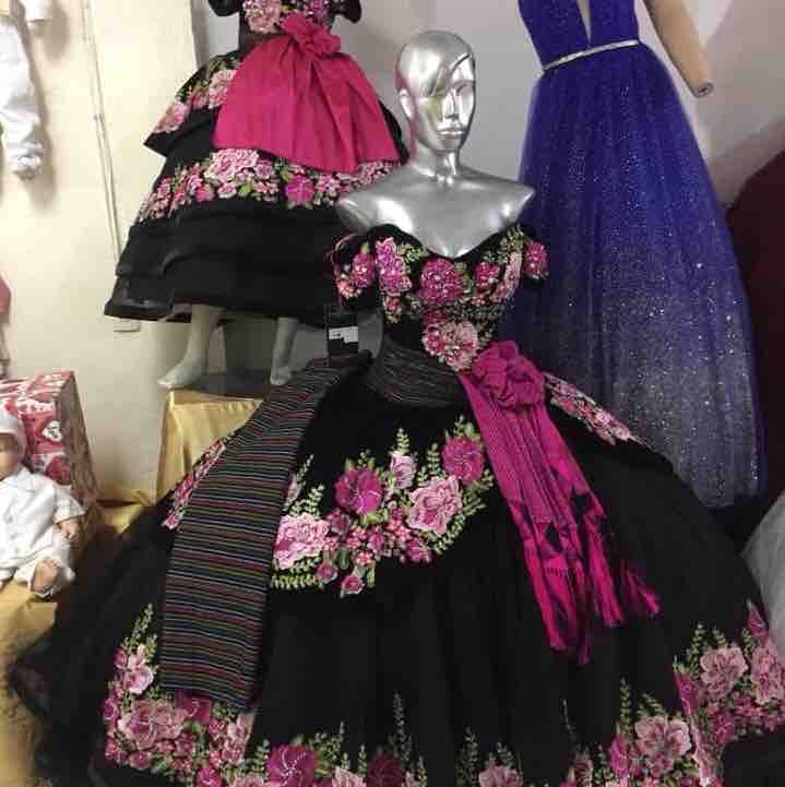 Black Embroidered Princess Flower Girl Dresses 2020 Off The Shoulder Neck  Beaded Tiered First Communion Birthday