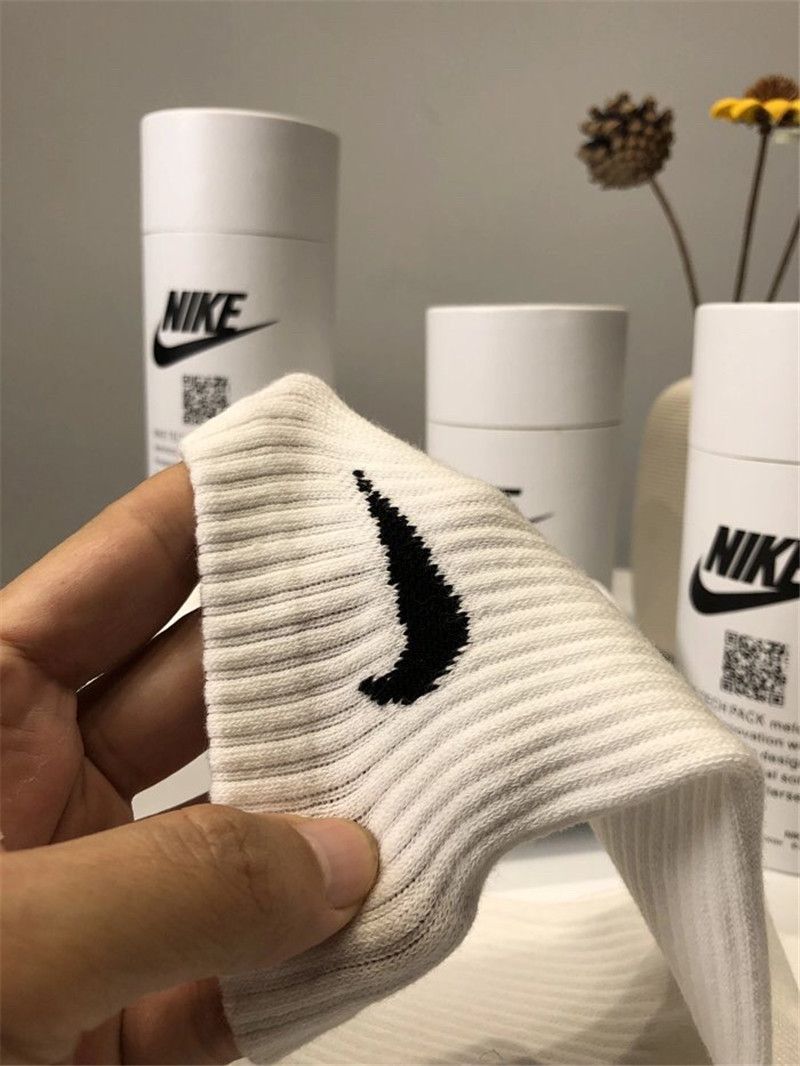 nike socks dhgate