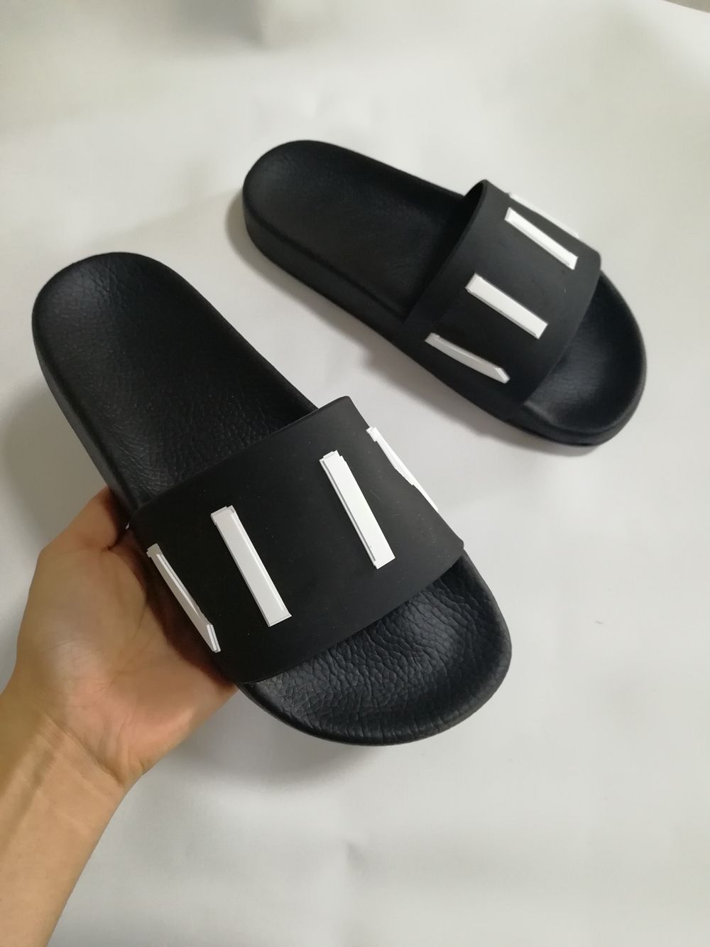 designer beach slides