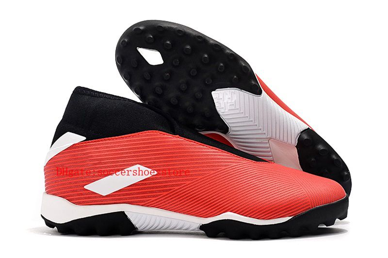 indoor soccer shoes laceless