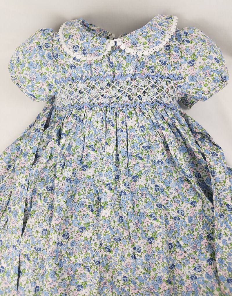 children's smocked dresses