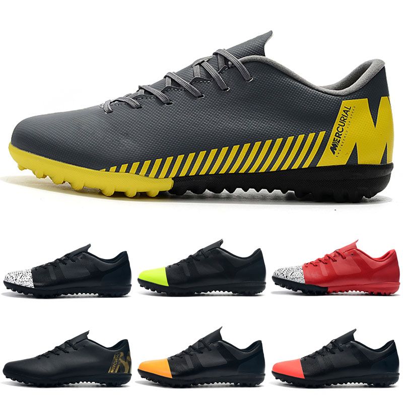 indoor soccer shoes 2019