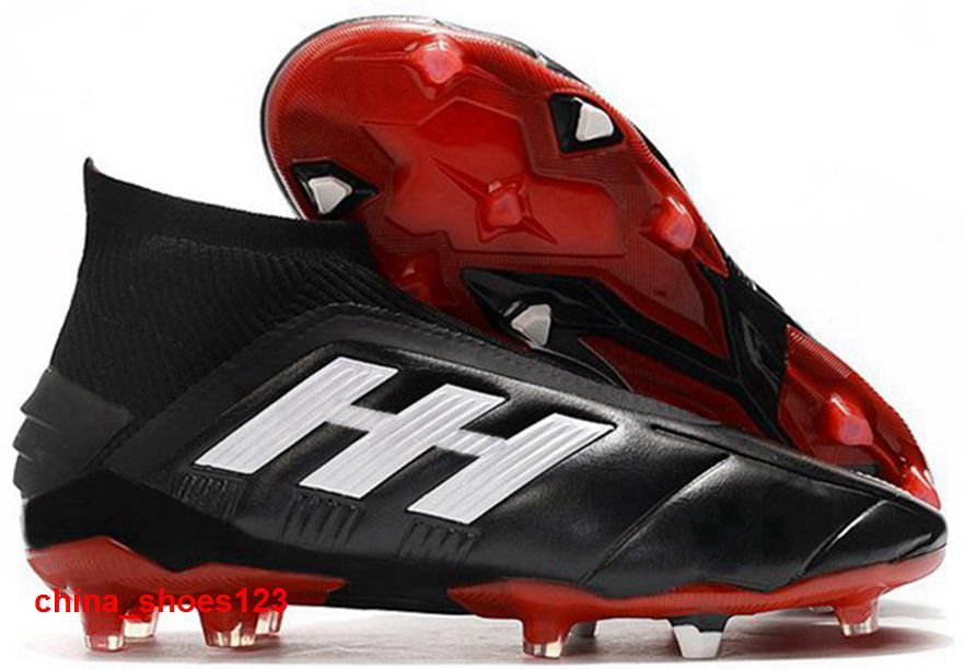 boys size 12 football cleats