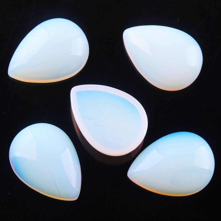 Vit opal