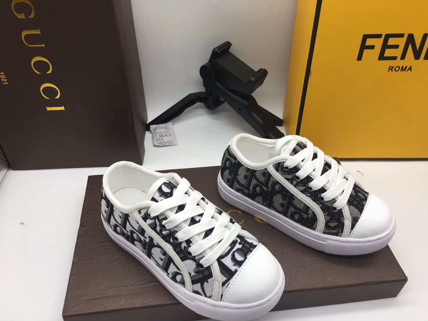 puma blaze of glory pink