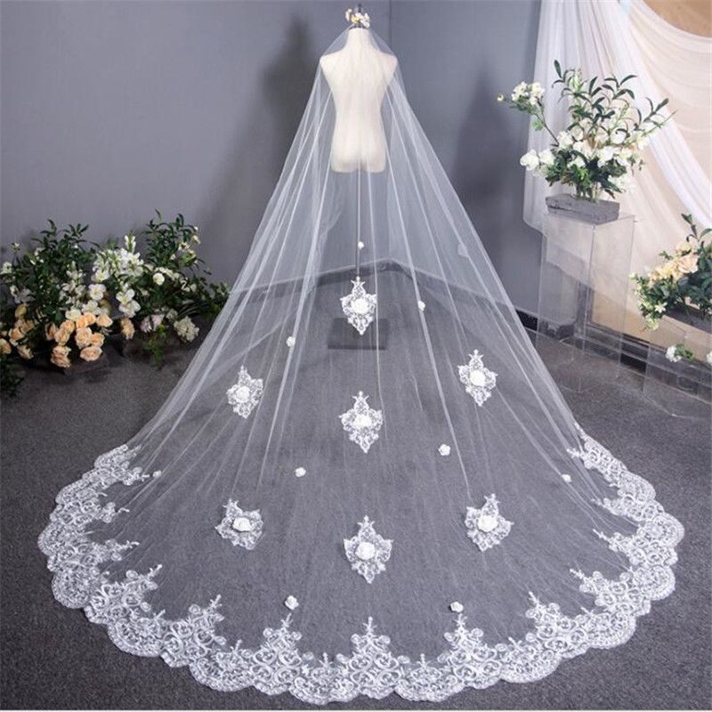 2019 Summer Classic Lace Long Edge Wedding Veils Romantic Designer